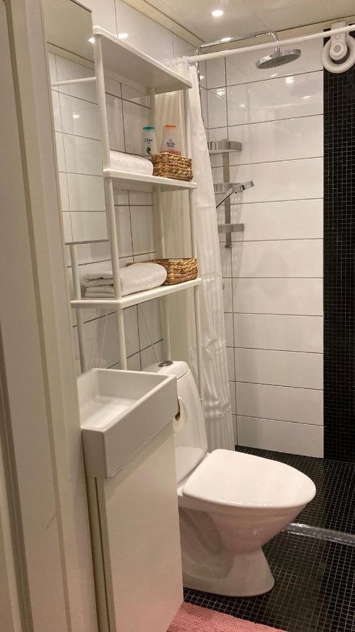Вилла 1925 Upstairs Ljungby Юнгбю Экстерьер фото